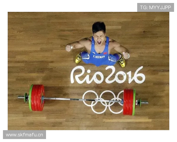 吕小军居然把健身房当成了他第二个家，这生活节奏让我酸了！