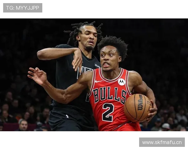 两连触球到底是什么？NBA与国际赛场判罚标准揭秘