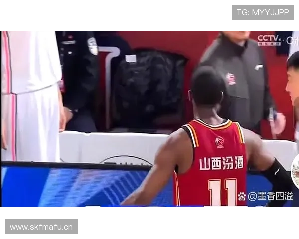 篮球比赛中判定扣篮干扰的关键标准和适用场景详解